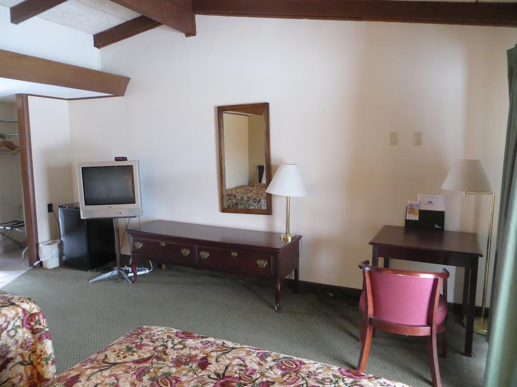 Americas Best Value Inn Abilene Экстерьер фото